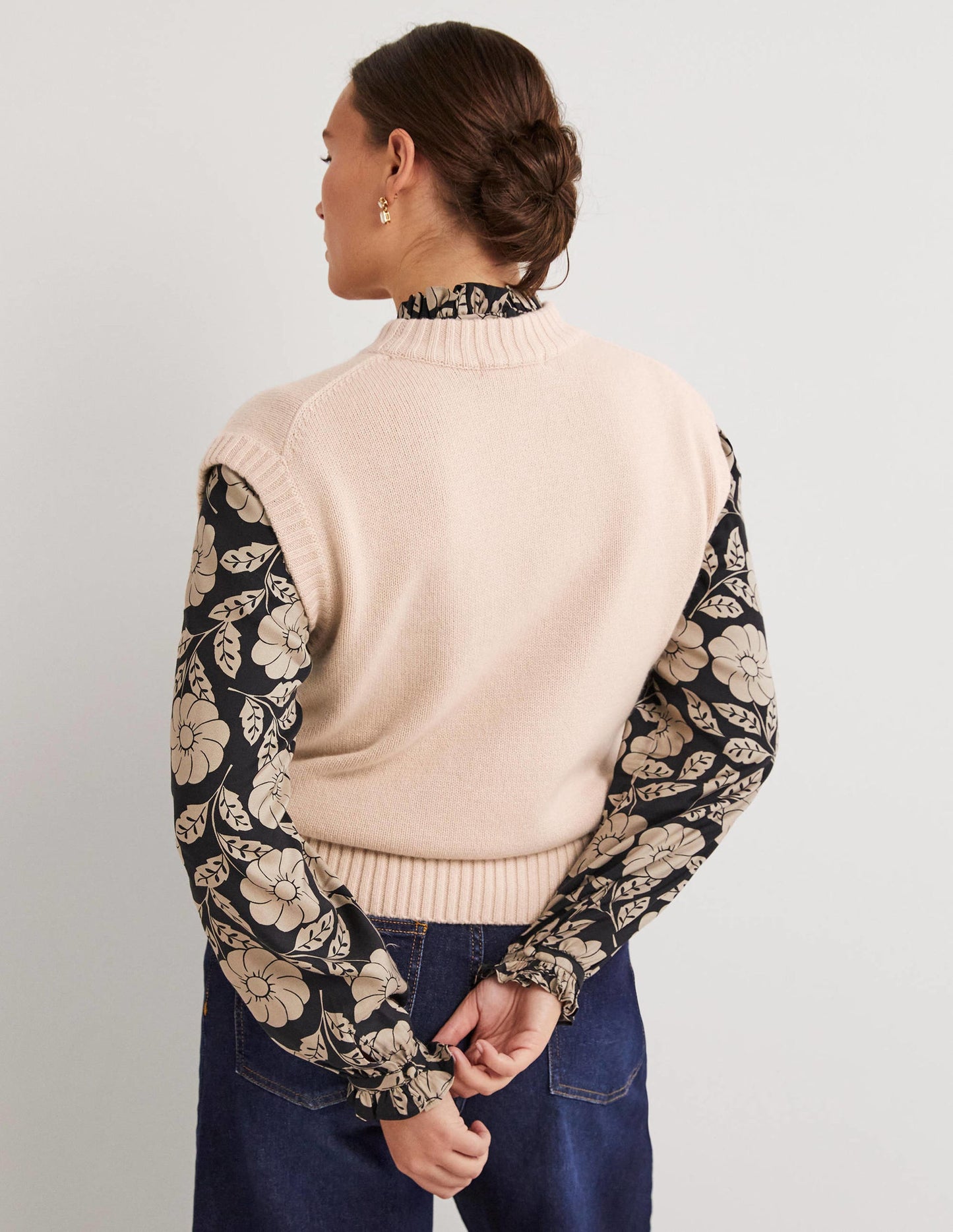 Chunky Cashmere Crew Neck Vest-Rope