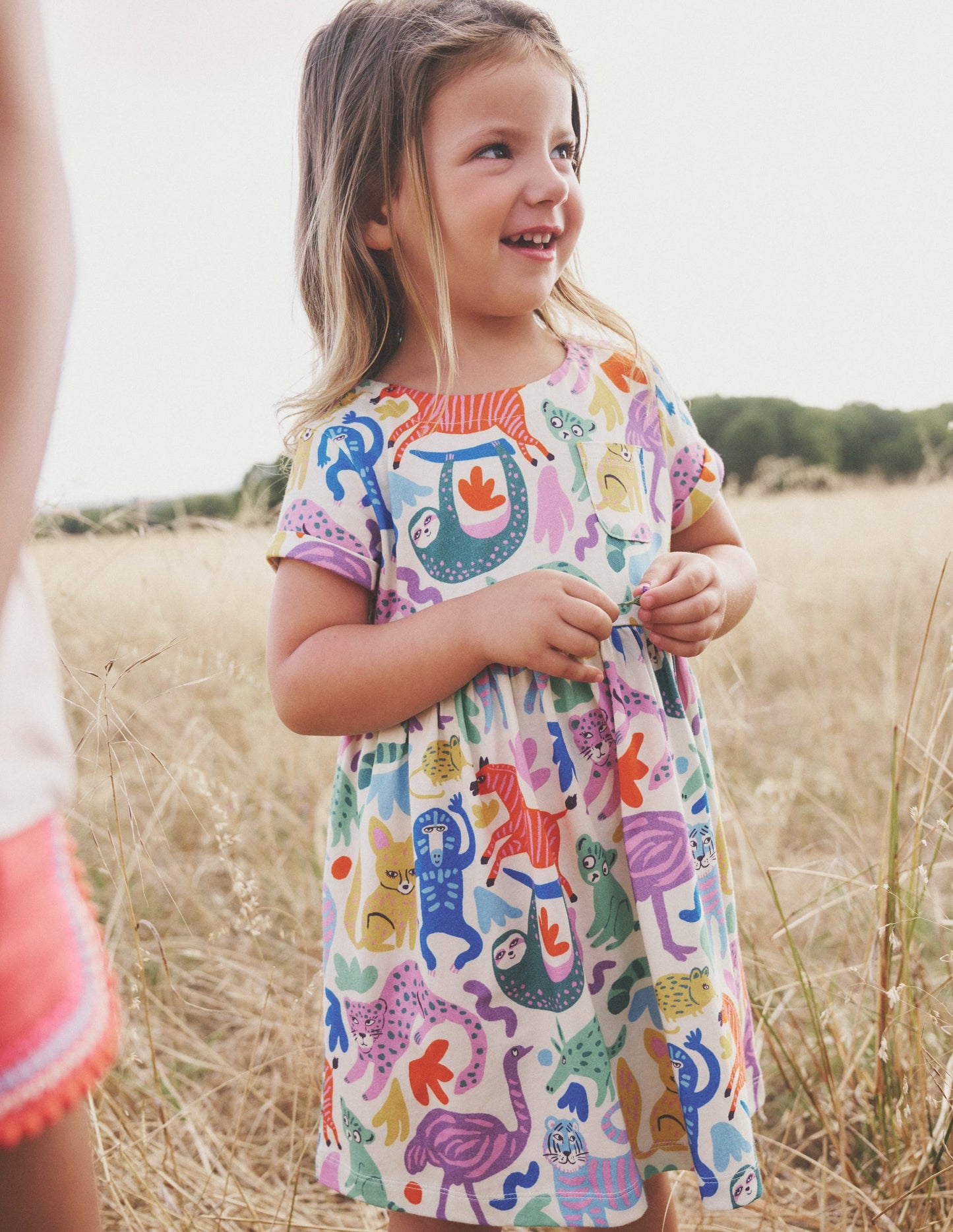 Short-sleeved Fun Jersey Dress-Multi Safari Friends