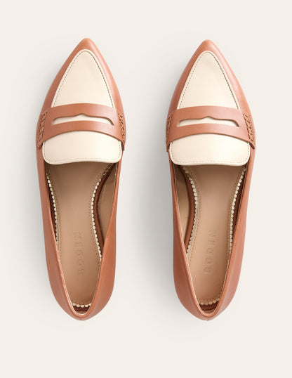 Pointed Loafers-Tan/Ecru