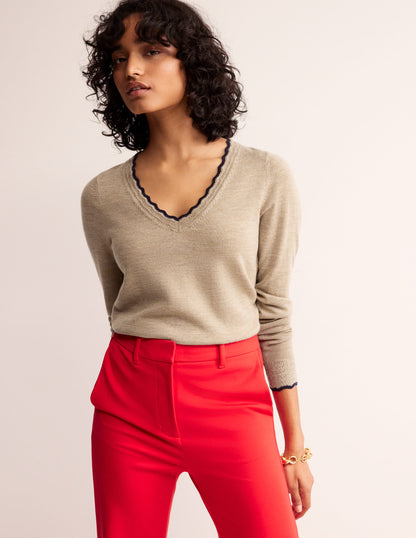 Merino Scallop V-Neck Sweater-Camel Melange