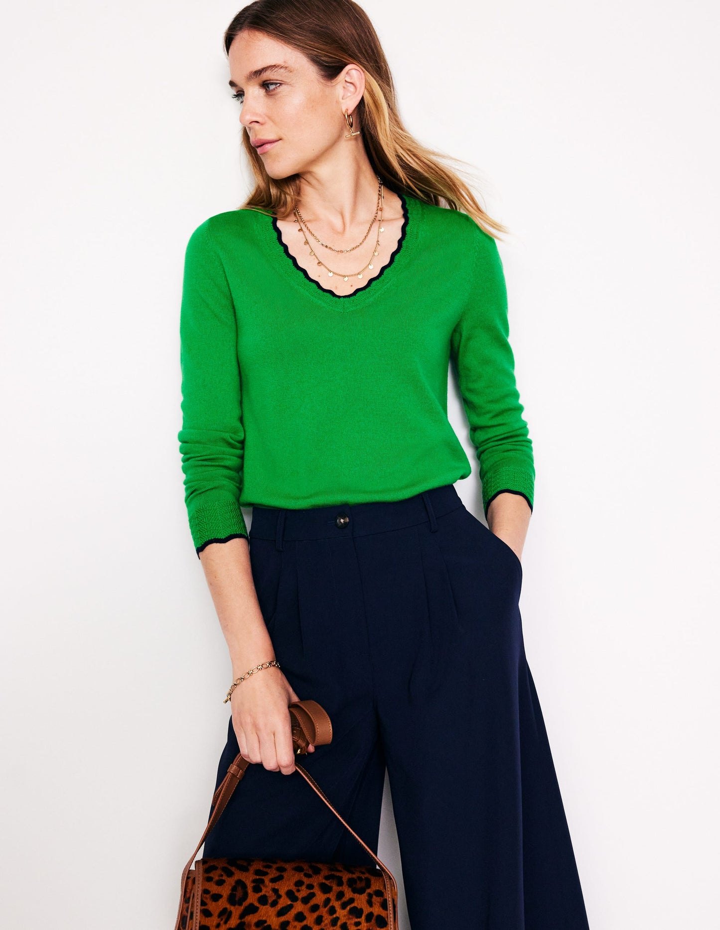 Merino Scallop V-Neck Sweater-Rich Emerald Green