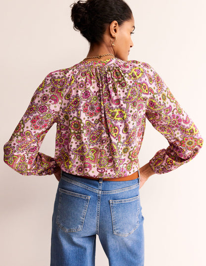 Grace Silk Top-Milkshake, Paisley Field