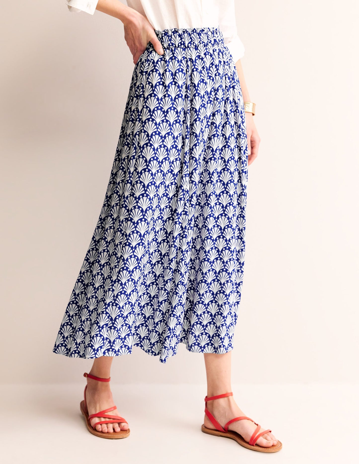 Crinkle Midi Skirt-Surf the Web, Ivory Shells