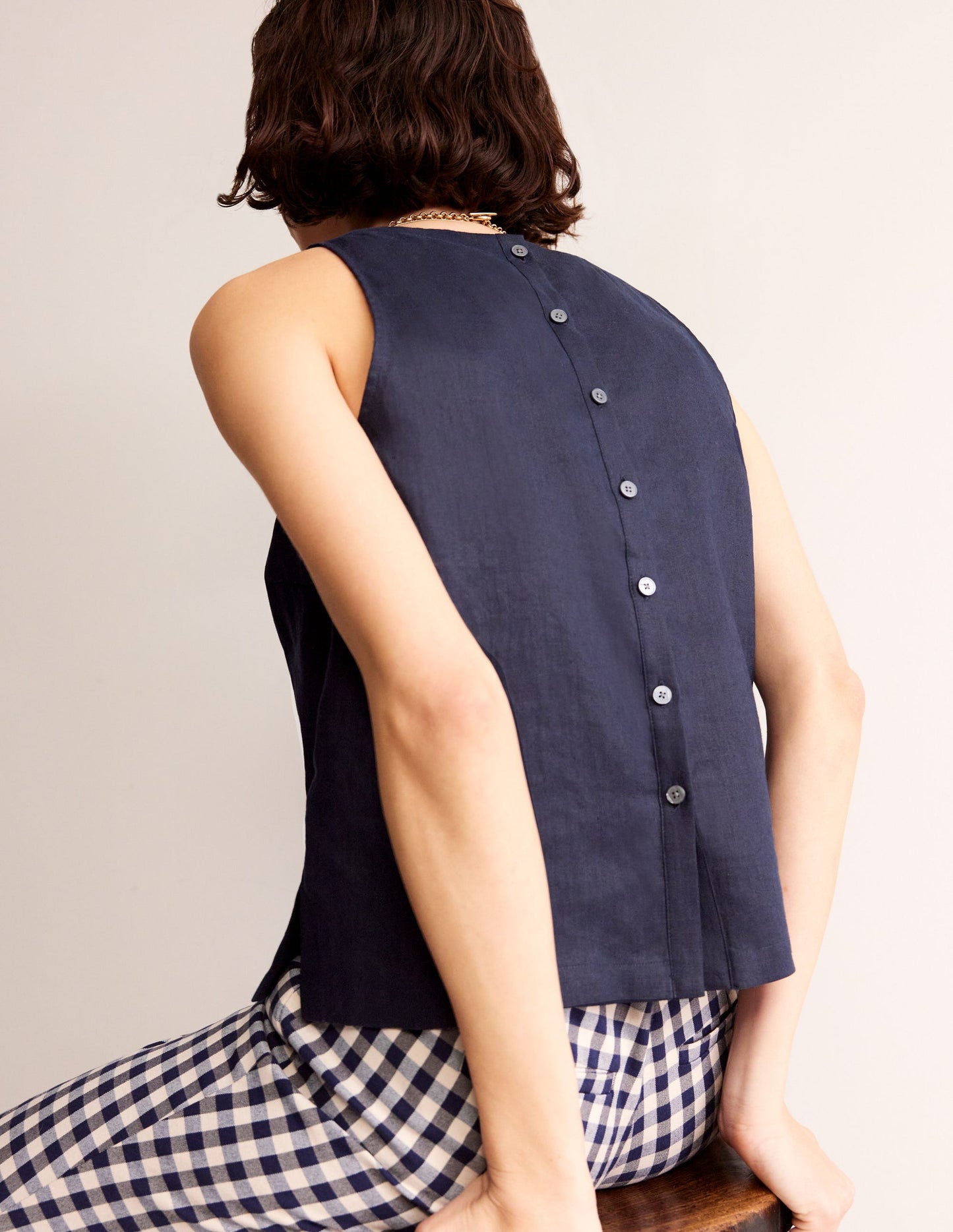 Linen Sleeveless Shell Top-Navy