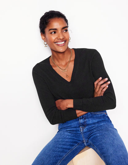 Eva Cashmere V-Neck Sweater-Black