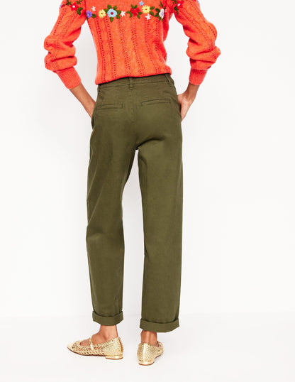 Barnsbury Chino Pants-Woodland Green