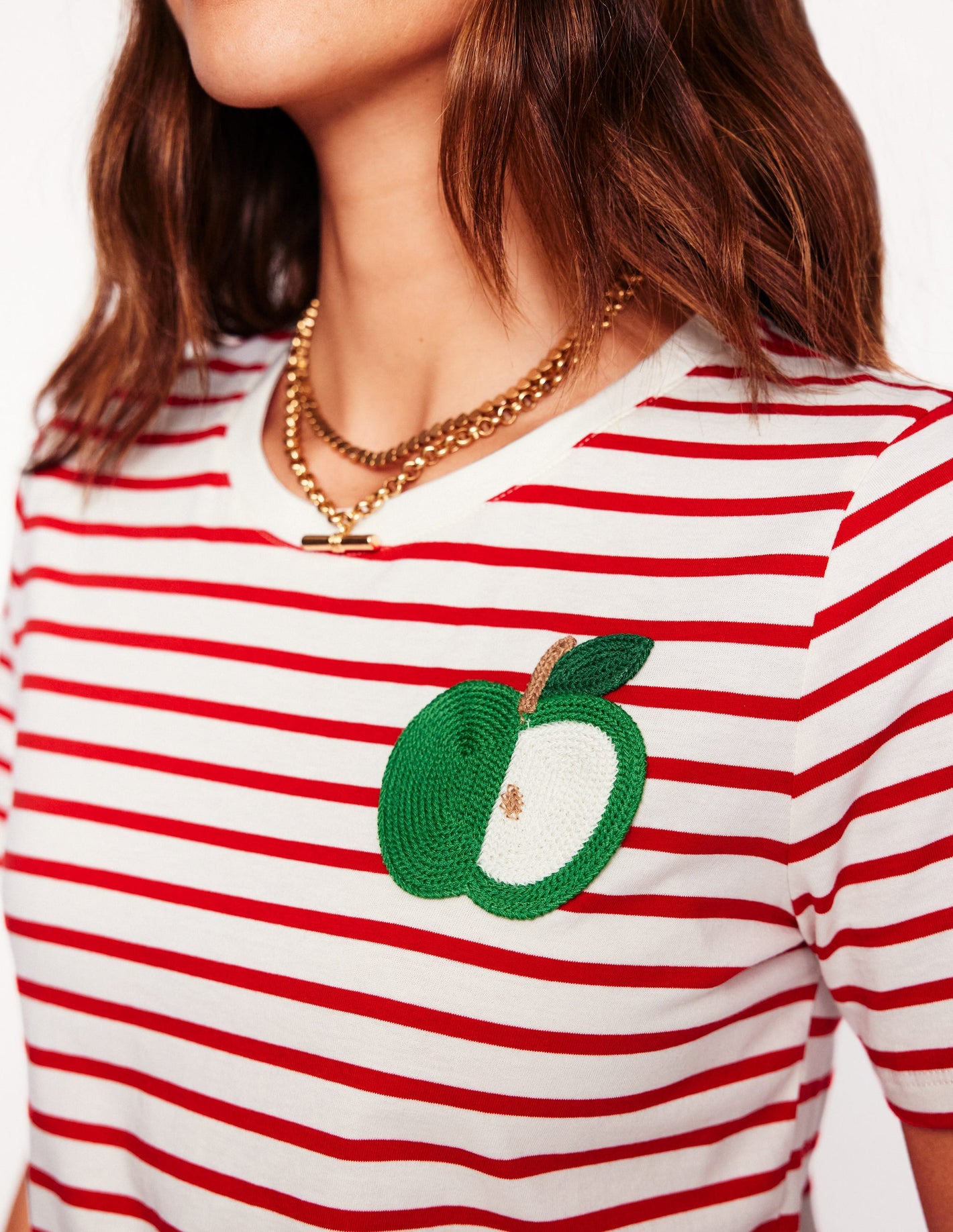 Relaxed Novelty T-Shirt-Ivory/High Risk Red, Apple