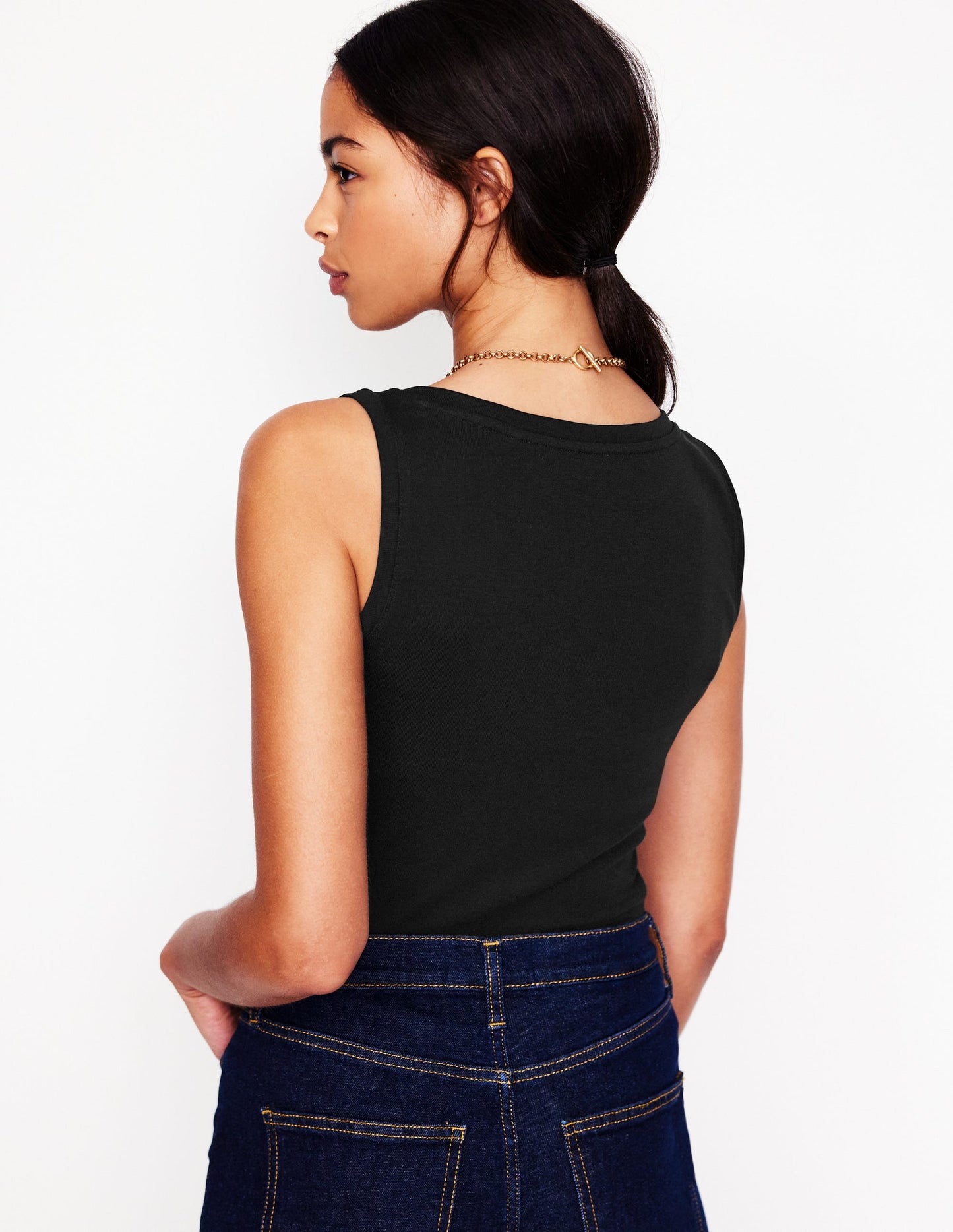 Essential Scoop-Neck Tank-Black